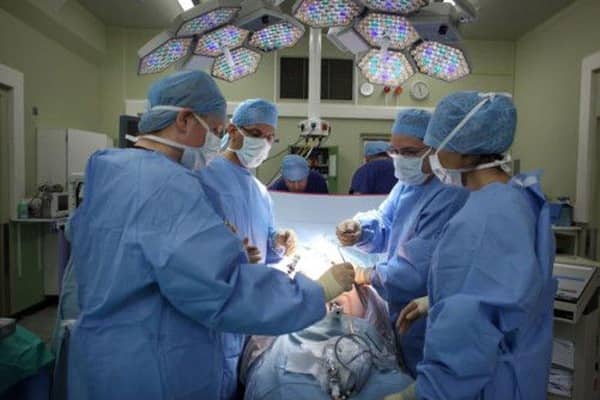 NHS Lothian has temporarily closed its Hospital Sterilisation and Decontamination Unit (HSDU) at the Royal Infirmary of Edinburgh due to a small water leak.