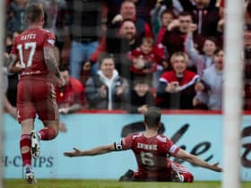 Aberdeen have clinched third place with this emphatic win over St Mirren at Pittodrie.