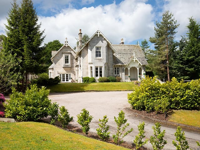 What is it? A six-bedroom house built in 1885 for Robert Romanes, tartan maker to Queen Victoria. It impresses with picture-perfect views across Peebles and is within easy commuting distance from the Capital.