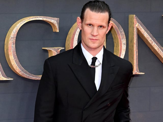 Matt Smith, who plays Daemon Targaryen, arrives at the London premiere of House of the Dragon (Photo by Gareth Cattermole/Getty Images)