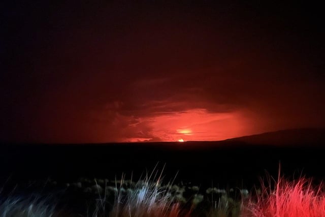 Mauna Loa eruption: 10 pictures as world's largest active volcano ...