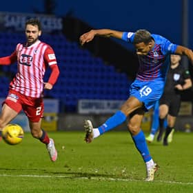 Inverness striker Manny Duku takes a shot during the 1-1 draw with Raith. (Photo by Rob Casey / SNS Group)