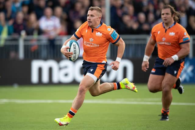 Ben Vellacott runs through to scores Edinburgh's second try. Picture: Ross Parker / SNS