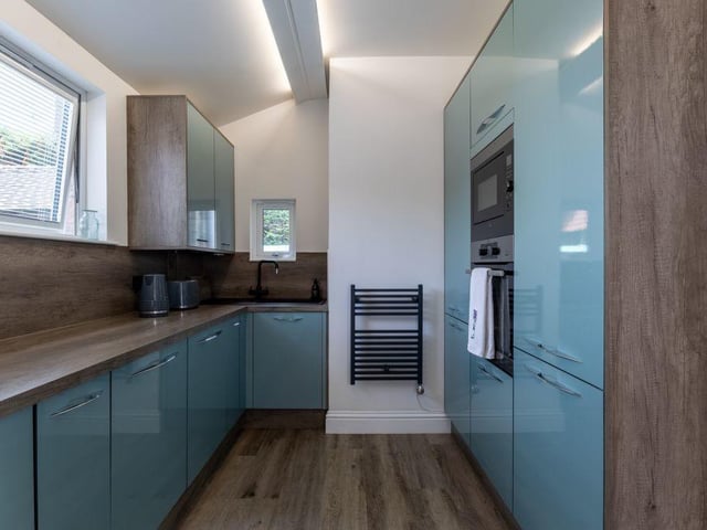 Torwood Avenue, Larbert - kitchen.
