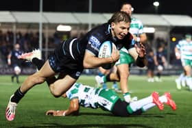 Glasgow Warriors Sebastián Cancelliere scores his side's third try of the win over Benetton. (Photo by Ross MacDonald / SNS Group)