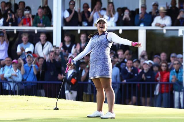 Lilia Vu celebrates on the 18th green after winning the AIG Women's Open at Walton Heath. Picture: Warren Little/Getty Images.