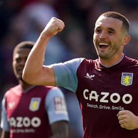 Scotland midfielder John McGinn has signed a new contract with Aston Villa.