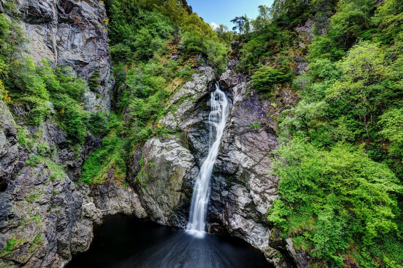 This is one of the prettiest falls in the Highlands. Robert Burns wrote a poem about the “roaring Foyers” which are 165 feet high. It's a short but spectacular steep walk downwards to the gorge and there are several viewing points. You can continue down the walk to the shores of Loch Ness. There's a handy shop and Waterfall Cafe at the top of the walk by the car park.