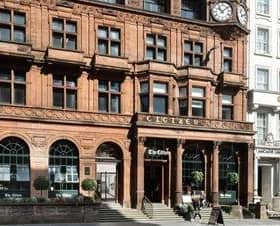 Highbridge Estates has completed the refurbishment of 24 St Vincent Place, a mixed-use commercial building in central Glasgow, following a £2.5m refinancing loan from Cynergy Bank.