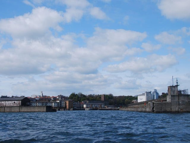 Located in on the east coast of Scotland, Kirkcaldy is ranked as the 10th happiest place to live in Scotland and the 135th in the entirety of the UK.