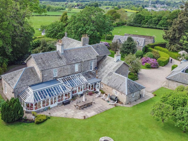 Exterior: The mature grounds extend to 4.4 acres and include an orchard, walled garden, tennis court and woodland. There are also two cottages and outbuildings in the extensive grounds.