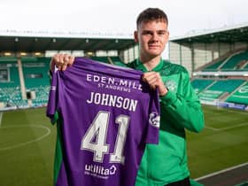 Hibernian goalkeeper Murray Johnson signs his first professional contract. (Photo by Craig Williamson / SNS Group)