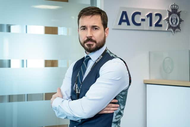 DS Steve Arnott (Martin Compston)