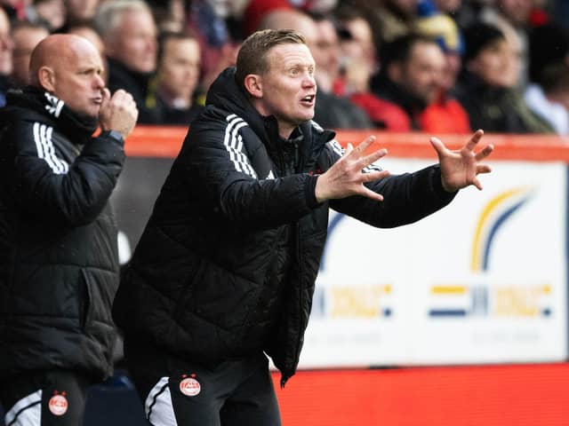 Barry Robson encourages his team during Aberdeen's 2-0 win over Rangers.