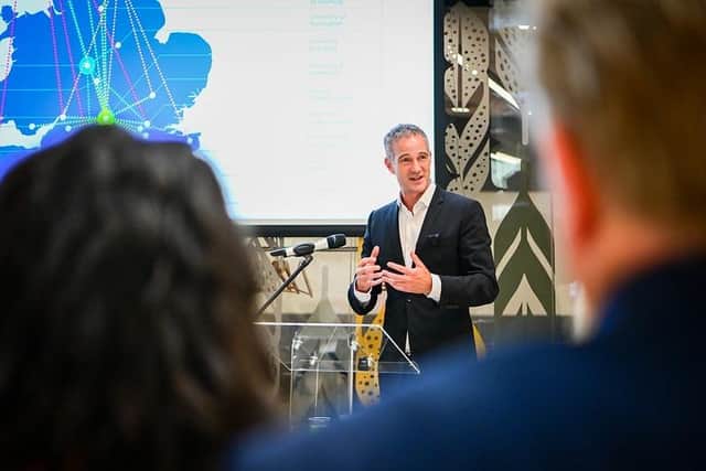 Science Secretary Peter Kyle visits the University of Glasgow Quantum Research Hub. Picture: Alecsandra Dragoi