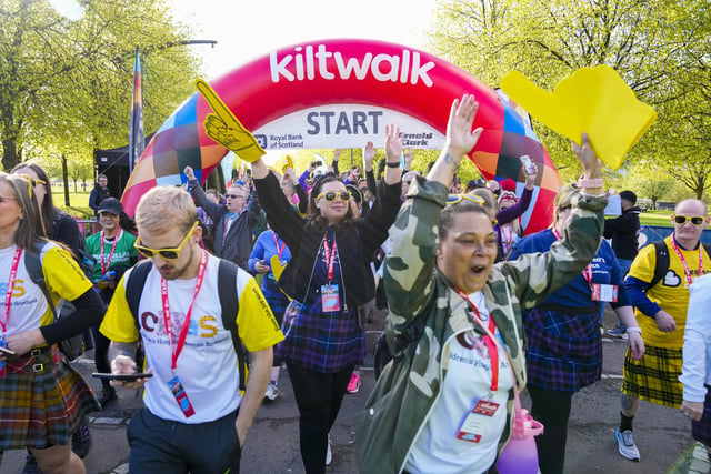 Kiltwalkers head off from start line at Glasgow Green