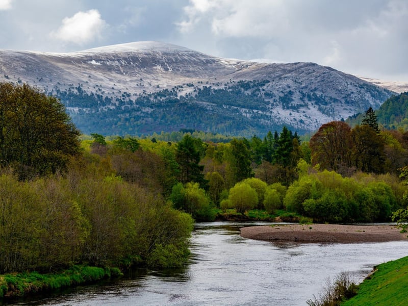 In Scottish Gaelic the name “Gleann Mor” can be translated as “Great/Big Glen”. This steep valley can be found at the head of StrathCarron, it sits to the west of the Glencalvie Forest.