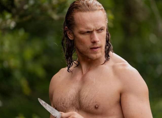 Unlike other gendered words in Gaelic, SpeakGaelic reports that this word “does not really have a gender” and can be used to refer to your boyfriend or girlfriend as ‘sweetheart’. You can pronounce it like “brah-mer”.