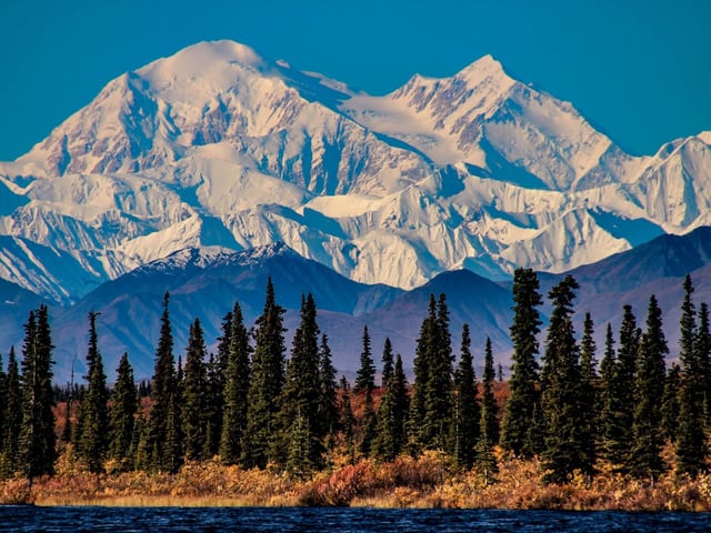 On the Trails of Glaciers Mission to Alaska sees photographer Fabiano Ventura and his team of experts continue their mission to study the effects of climate change on the world’s largest glaciers.