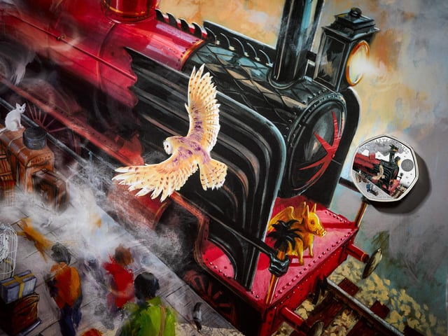 The Hogwarts Express collectable coin is also the final individual 50p to have Queen Elizabeth II's portrait appear on the obverse (heads) side of the coin.