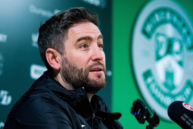 Lee Johnson believes Hibs can catch and overtake rivals Hearts.  (Photo by Ross Parker / SNS Group)
