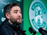 Lee Johnson believes Hibs can catch and overtake rivals Hearts.  (Photo by Ross Parker / SNS Group)