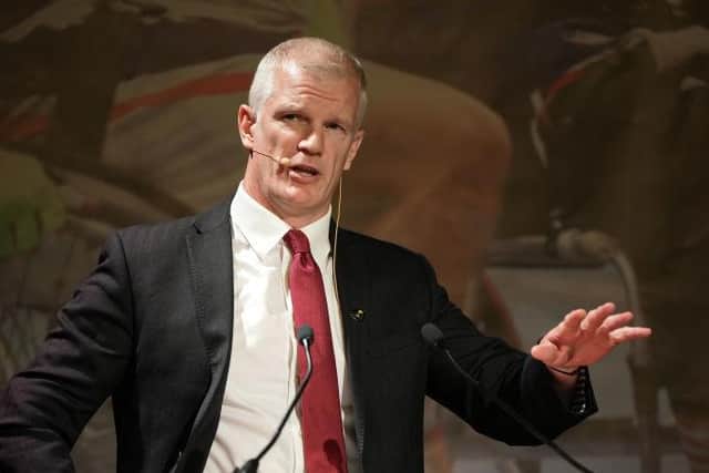 Veterans minister Al Carns is said to be poised to resign (photo by Christopher Furlong/Getty Images)