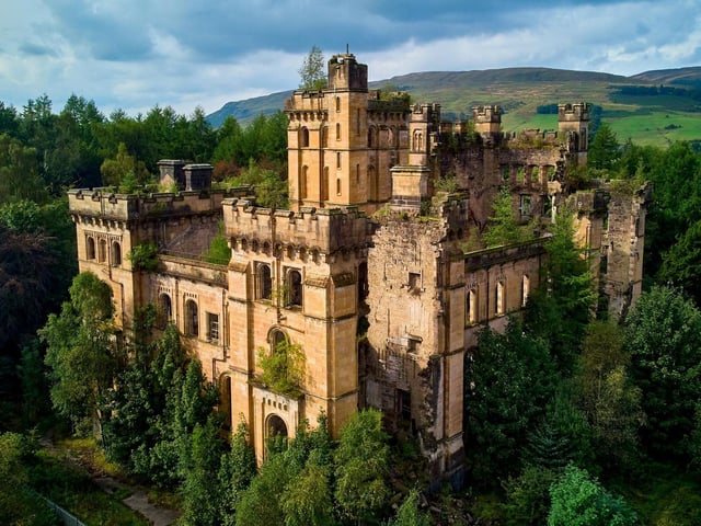 Lennox Castle is an abandoned estate located in East Dumbartonshire roughly 12 miles north of Glasgow. It is surrounded by the Campsie Fells mountain range which becomes a magnificent palette of orange hues during this season and you can enjoy a forest stroll on your way to the castle too.