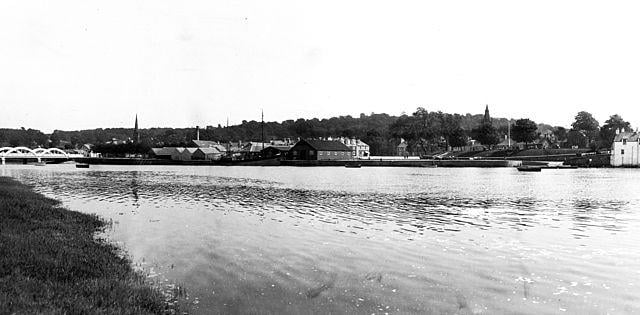 The town of Kirkcudbright in Dumfries and Galloway sits upon the River Dee. It definitely doesn't sound how it looks though, with the correct pronunciation being Kir-coo-bray.