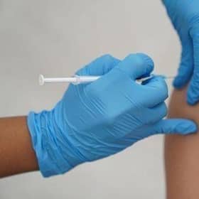 The proportion of people in Scotland testing positive for Covid-19 rose last week, according to the latest figures.