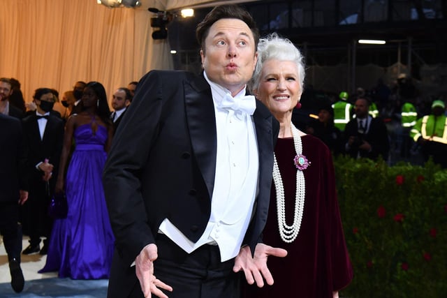 CEO, and chief engineer at SpaceX, Elon Musk and his mother, supermodel Maye Musk, arrive for the 2022 Met Gala  Photo by ANGELA  WEISS/AFP via Getty Images