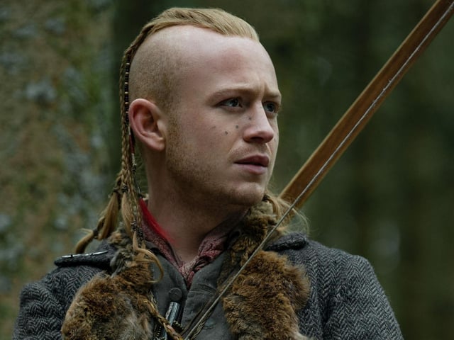 Season 6 Episode 4 'Hour of the Wolf' is all about Young Ian (John Bell). Finally, we hear the tragic story of his past with the Mohawk as he opens up to Jamie.