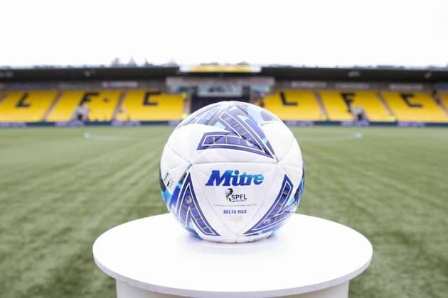 Mitre 2022/23 SPFL match ball. (Photo by Alan Harvey / SNS Group)