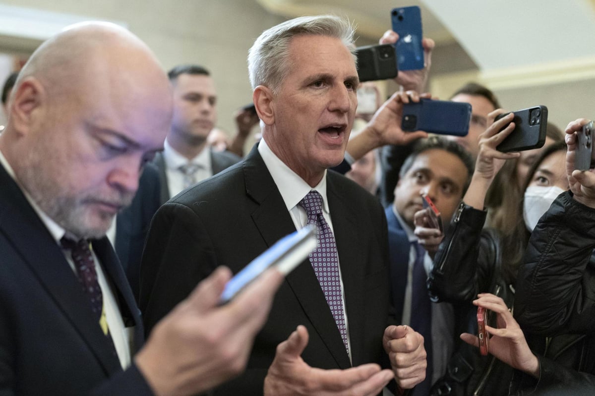 Republican leader Kevin McCarthy repeatedly voted down for House speaker role