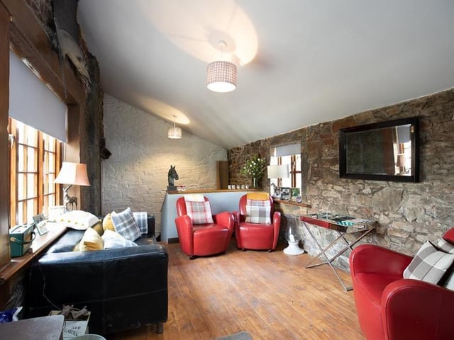 Sitting room.