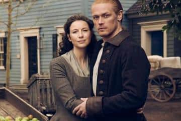 At the start of Outlander Season 6, Claire is recovering from an attack, while Jamie must decide where their allegiances lie in the coming war of Independence.