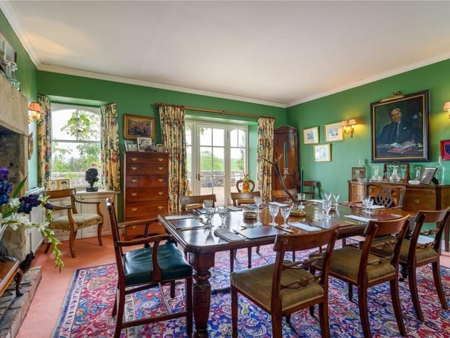 Dining room.