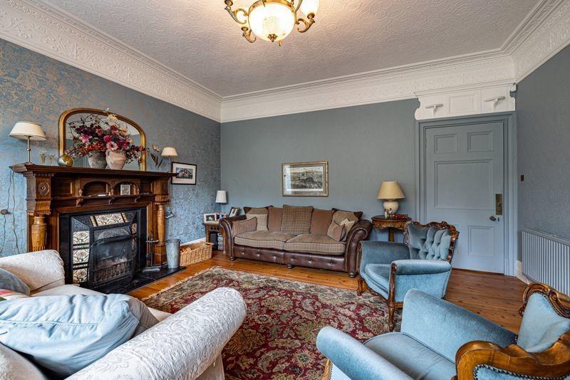 Sitting room.