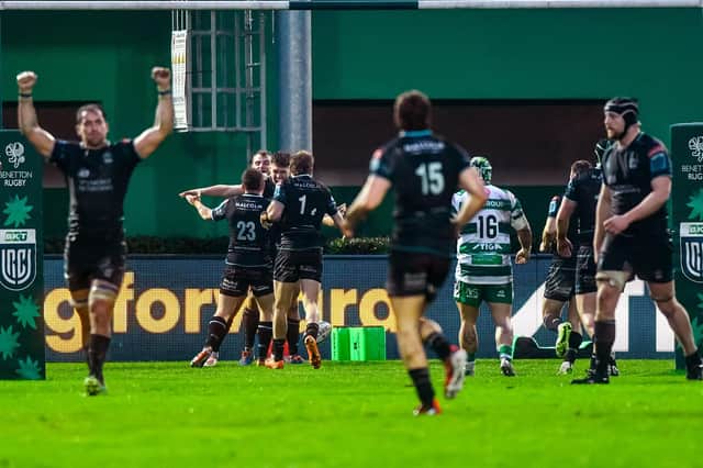 Glasgow celebrate Tom Jordan's try in the win over Benetton. Photo by Luca Sighinolfi/INPHO/Shutterstock (14372045aw)