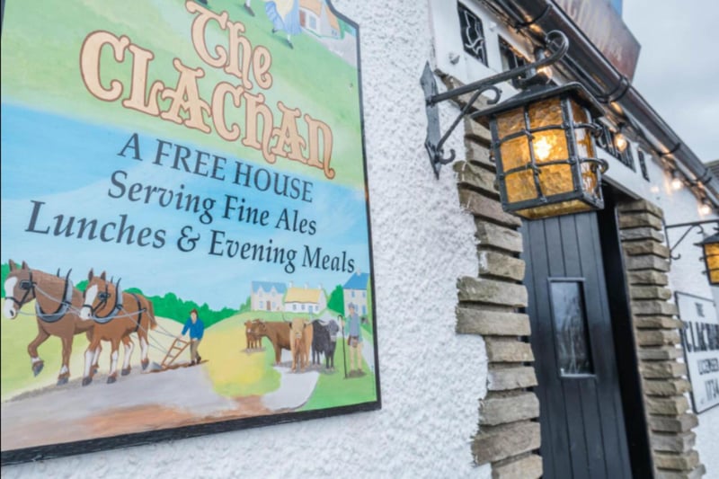 The perfect base for exploring nearby Loch Lomond, the Clachan Inn offers a restaurant, bar, gardern and terrace for guests in the pretty village of Drymen.