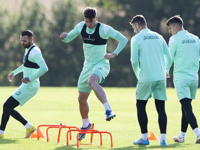 Kevin Nisbet was pictured in Hibs training on Thursday as he steps up his comeback from an ACL injury. (Photo by Paul Devlin / SNS Group)