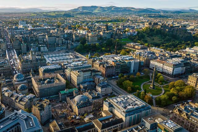 Edinburgh's Dunard Centre concert hall is proposed to be built behind a Royal Bank of Scotland building on St Andrew Square.