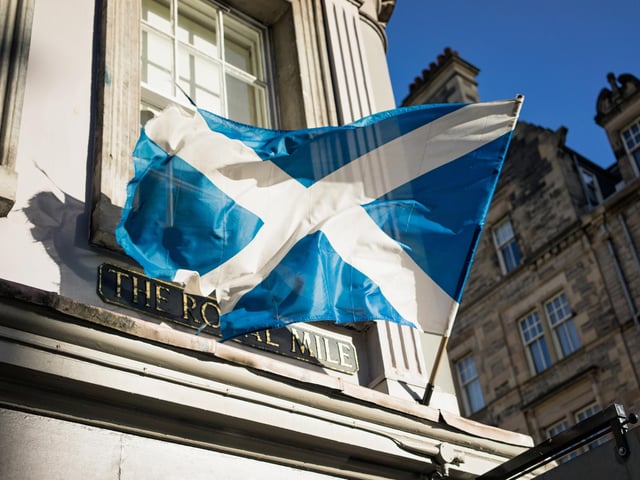 The current flag of Scotland is also known as the ‘Saint Andrew’s Cross’ or ‘Saltire’ and it reportedly dates back at least 500 years but the story of its origins dates all the way back to biblical times. It is said in 60AD, Saint Andrew the Patron Saint of Scotland was to be crucified and he felt unworthy to have this done to him on a traditional cross and thus the X-shaped cross or ‘Saltire’ we see today was used in its place.
