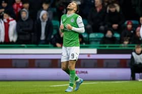 Hibs' Dylan Vente celebrates scoring to make it 1-0 against Aberdeen.