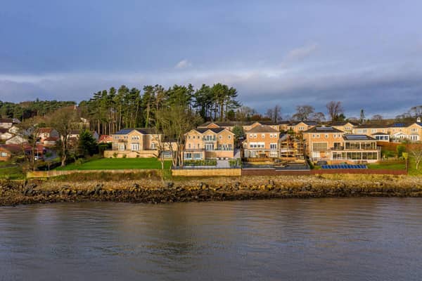 Donibristle Gardens, Dalgety Bay.