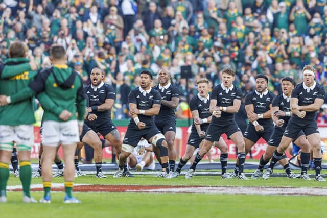 New Zealand players perform the Haka ahead of the Castle Lager Rugby Championship match against South Africa at Emirates Airline Park in Johannesburg. (Photo by Dirk Kotze/Gallo Images/Getty Images)