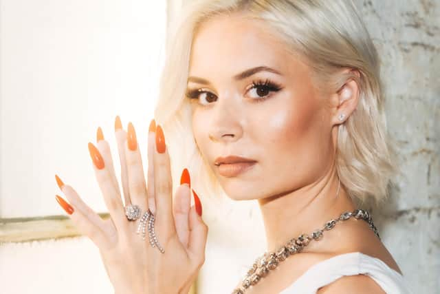 Nina Nesbitt