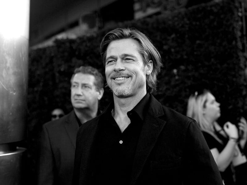 This a-list cast which includes Brad Pitt, Tommy Lee Jones, Ruth Negga, Liv Tyler, and Donald Sutherland follows an astronaut as he enters space in order to find his lost parent. This blockbuster hit is perfect for fans looking for a thriller with some big acting names.