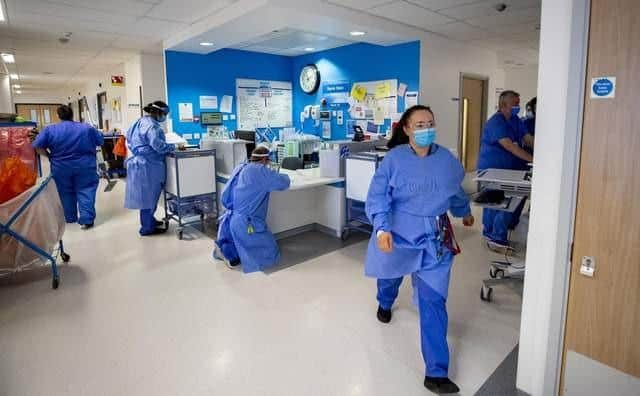 The Scottish Government has offered a 5% pay rise to NHS Scotland Agenda for Change staff