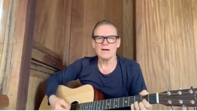 Pic: Instagram / @bryanadams